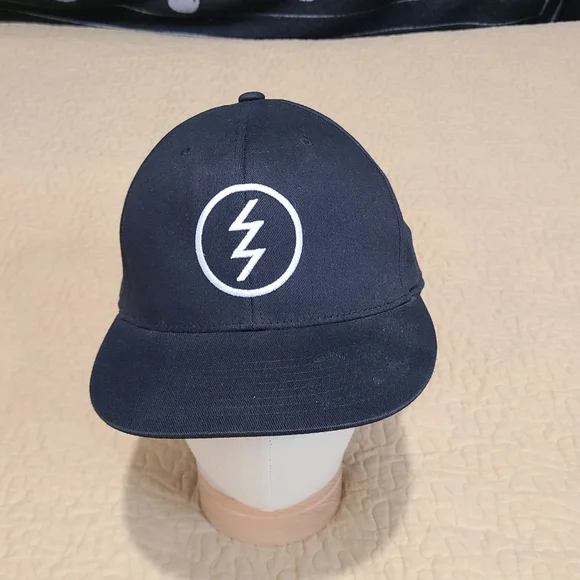 Lightning Electric Bolt flex fitted hat 7 1/4-7 5/8 - Picture 1 of 7